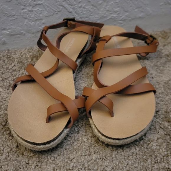 Portland Sandal Size 7 - Picture 1 of 7